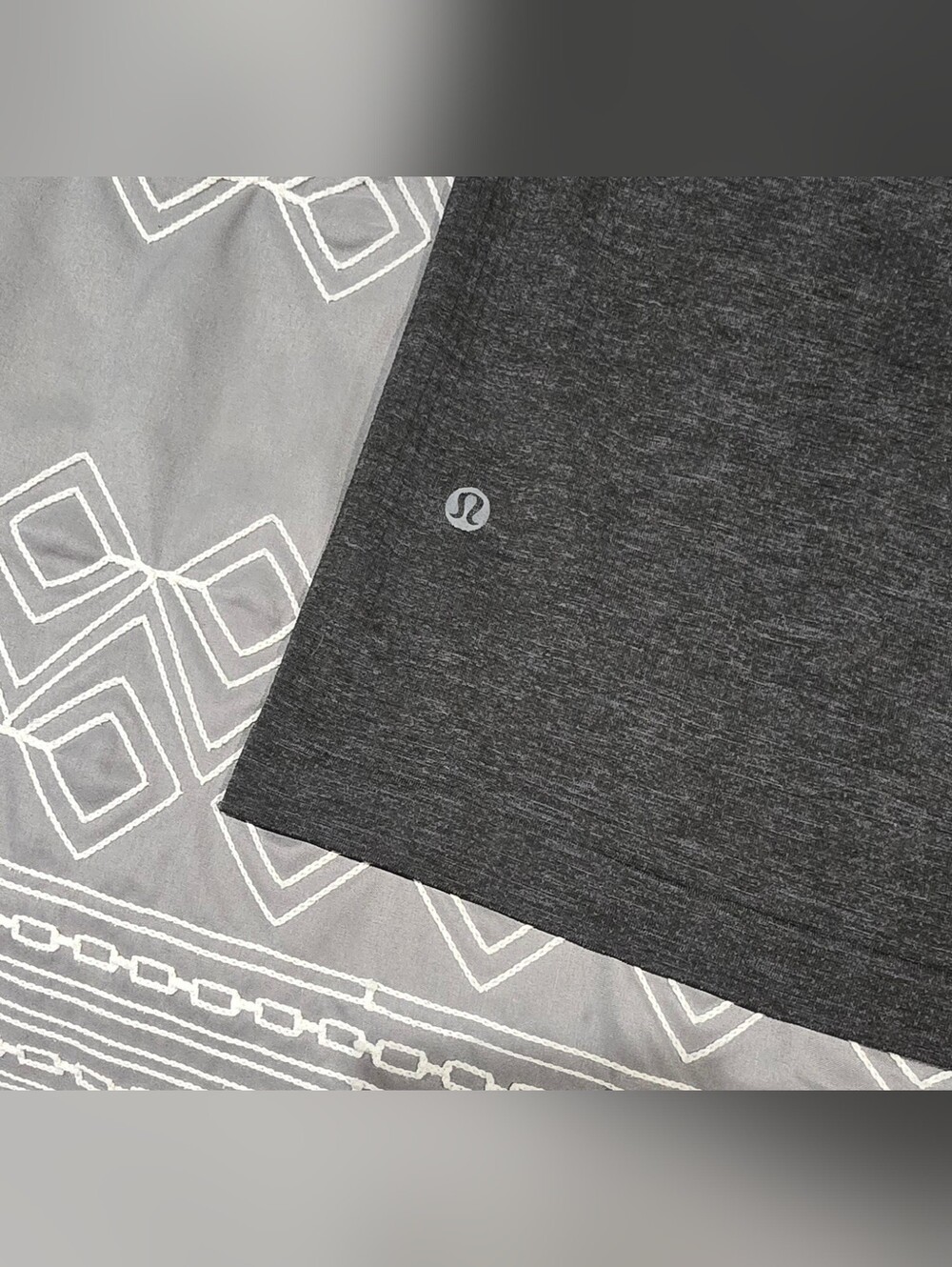 Lululemon Mens Metal Vent Tech 1/2 Zip In Grey Size Medium - Picture 6 of 6